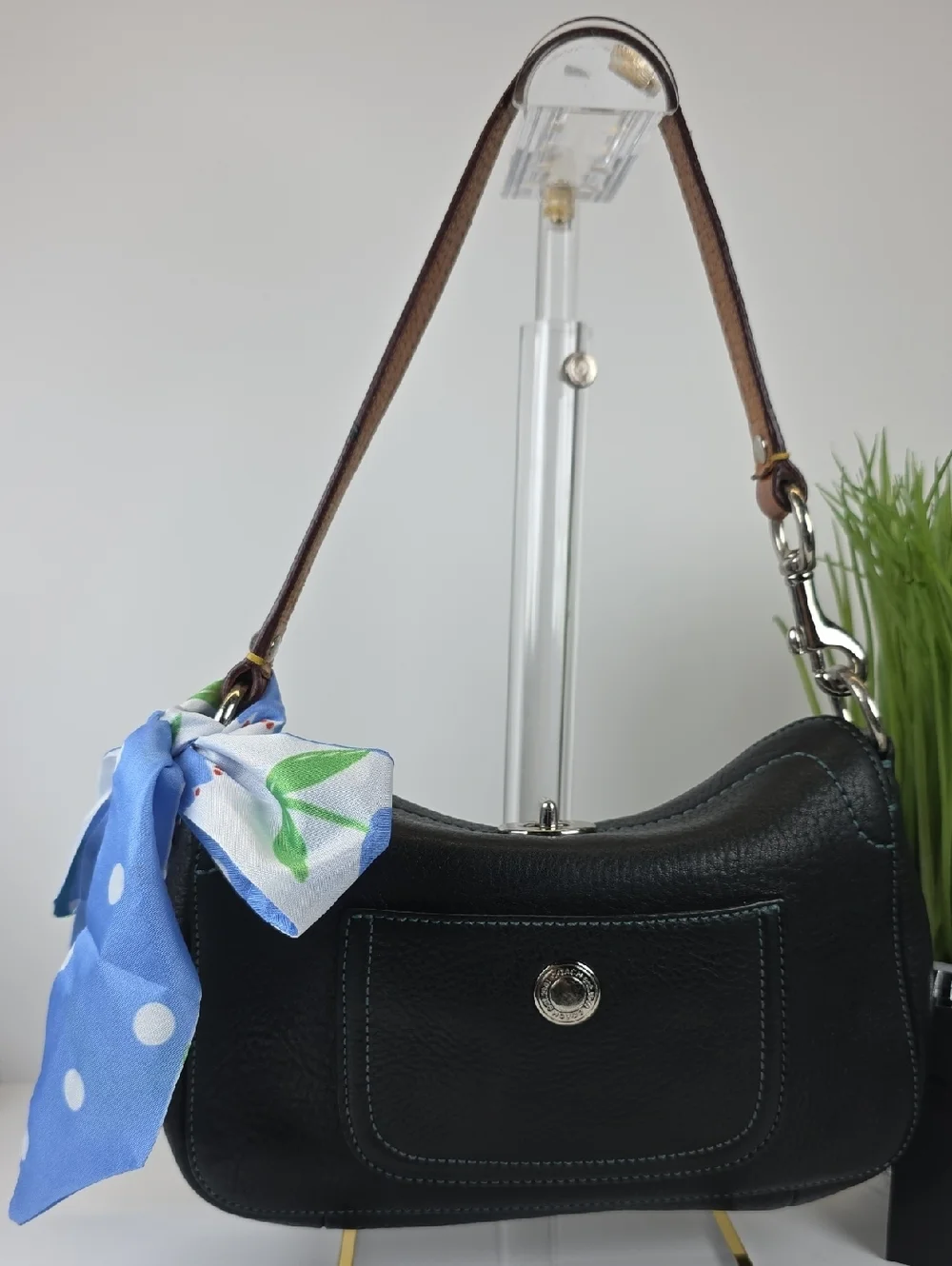 Coach Hobo Black Small Chelsea Turnlock Shoulder Hand Bag